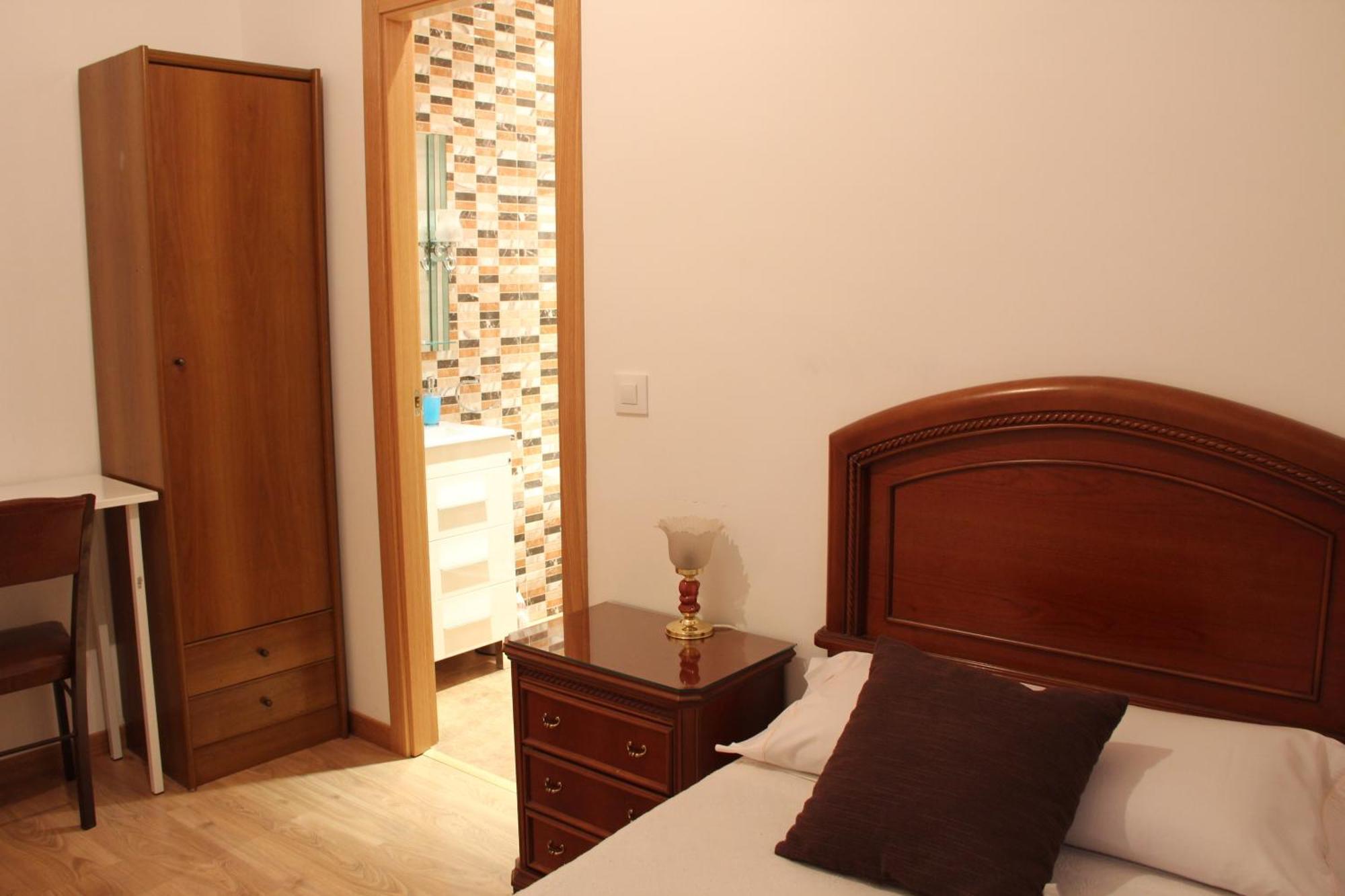 Casa De Huespedes Galaica Hotel Madrid Room photo
